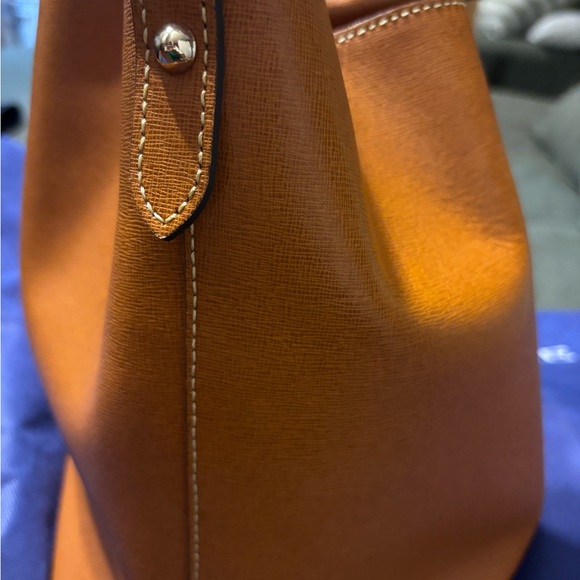 Dooney & Bourke handbag, Saffiano Large Barlow Satchel - Natural - Picture 6 of 10